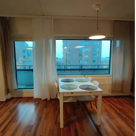 Kotimaailma - Saunallinen Kolmio Laehellae Lentokenttaeae Apartment Vantaa