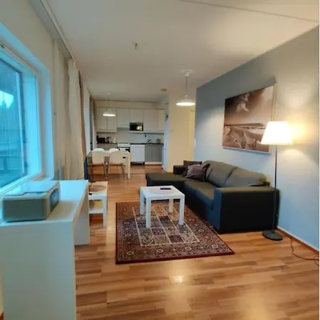 Kotimaailma - Saunallinen Kolmio Laehellae Lentokenttaeae Apartment Vantaa