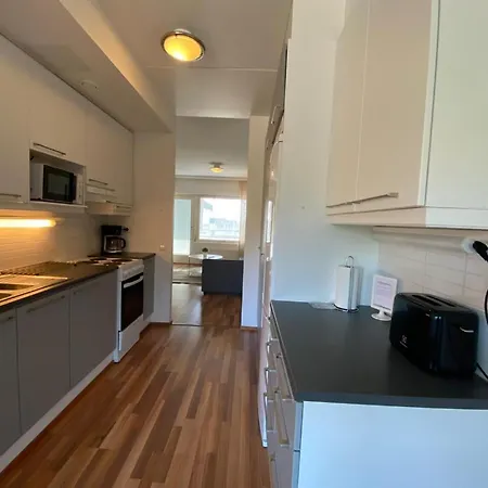 Kotimaailma - Saunallinen Kolmio Laehellae Lentokenttaeae Apartment